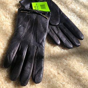 Coach leather gloves